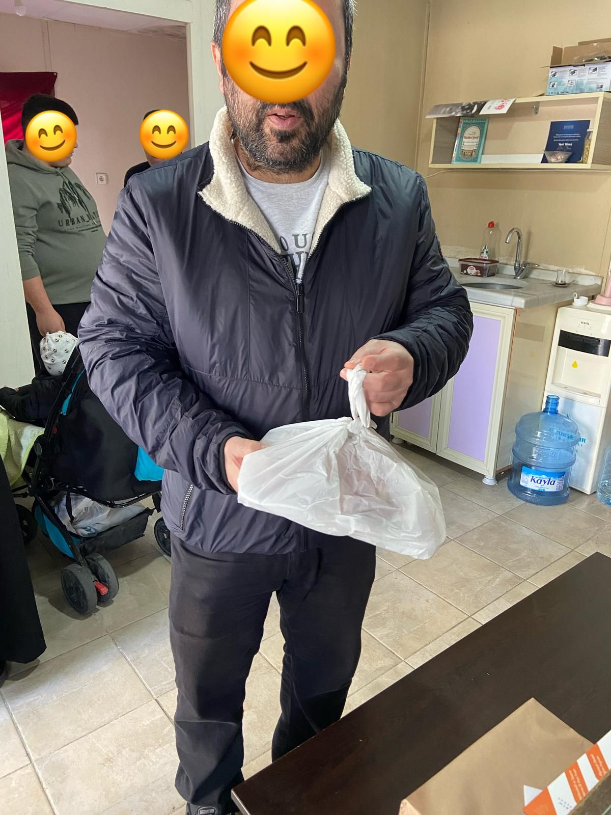 Arnavutköy Erzak Kolisi Dağıtımı